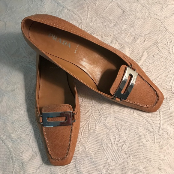 Prada shoes - Picture 1 of 8
